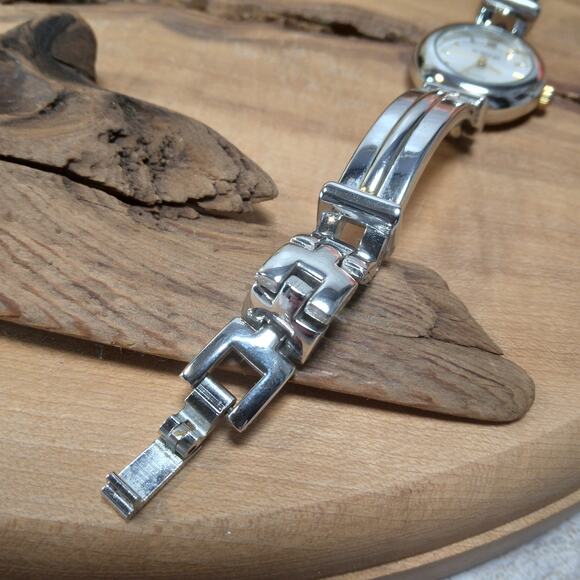 Vintage Rumours Quartz 22mm Watch 90s Y2K Silver Gold 2 Tone Ladies 6.5" - Picture 6 of 10